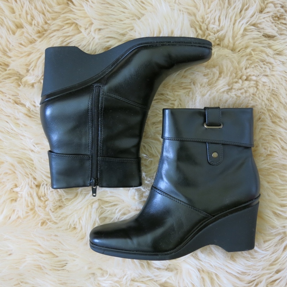 Easy Spirit Eskuma Vegan Black Booties 7.5M